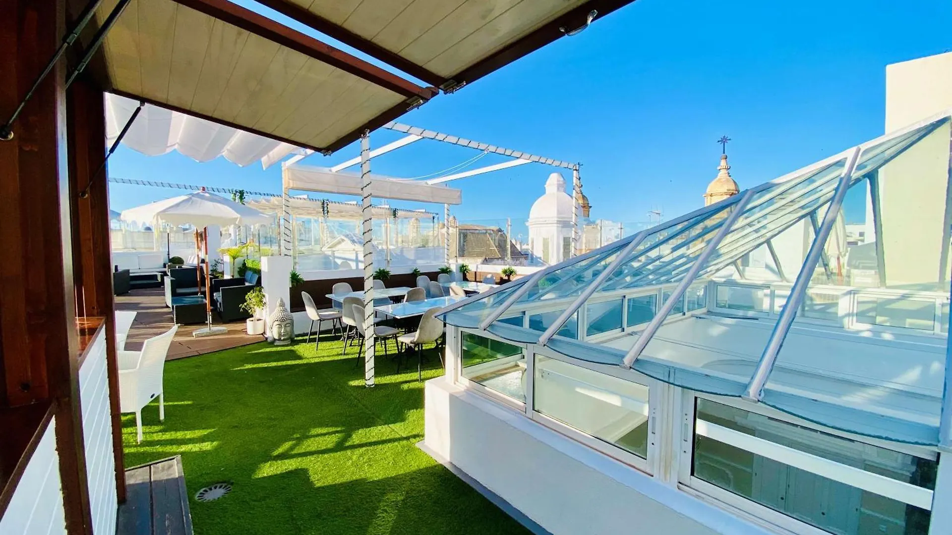Hotel Las Cortes De קדיז