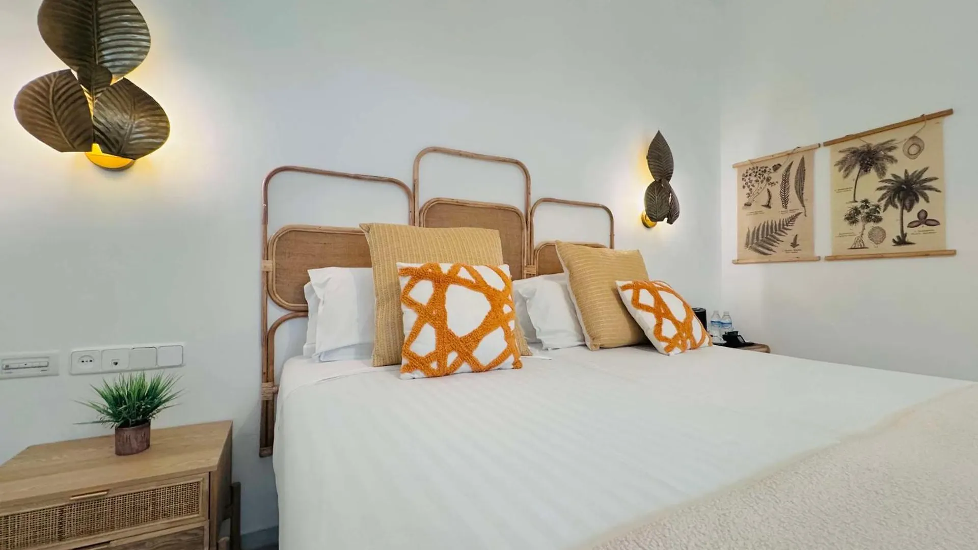 Hotel Las Cortes De קדיז
